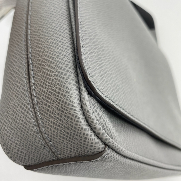 Louis Vuitton District PM Leather Men Shoulder Bag - Glacier - Picture 7 of 15